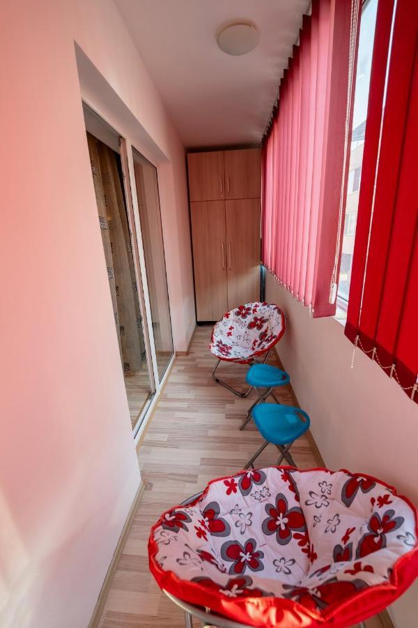 Quiet 3-Room Apt - 2 Parking Spaces - 5 Min Bus Floresti  Exterior photo